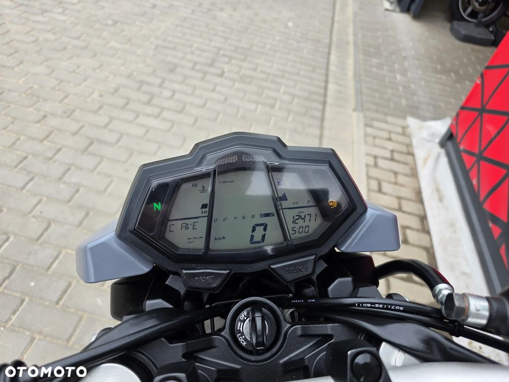 Yamaha MT - 17