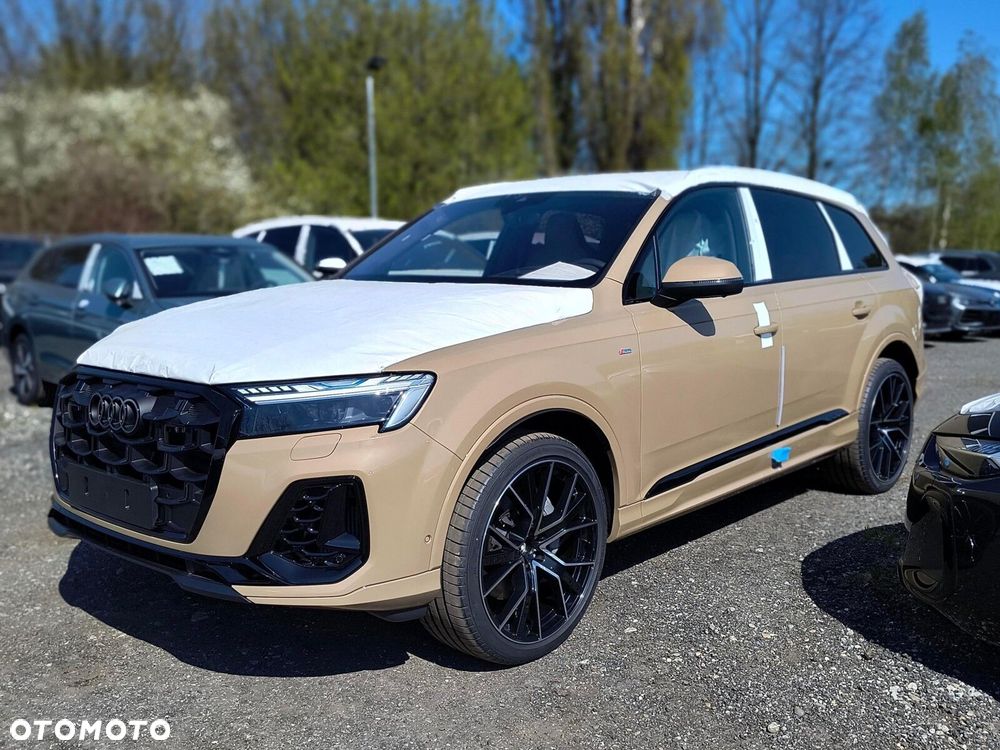 Audi Q7 - 1