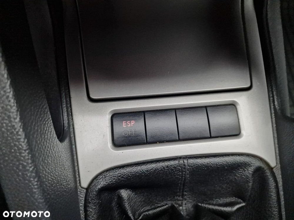 Volkswagen Golf V 1.4 FSI Comfortline - 18