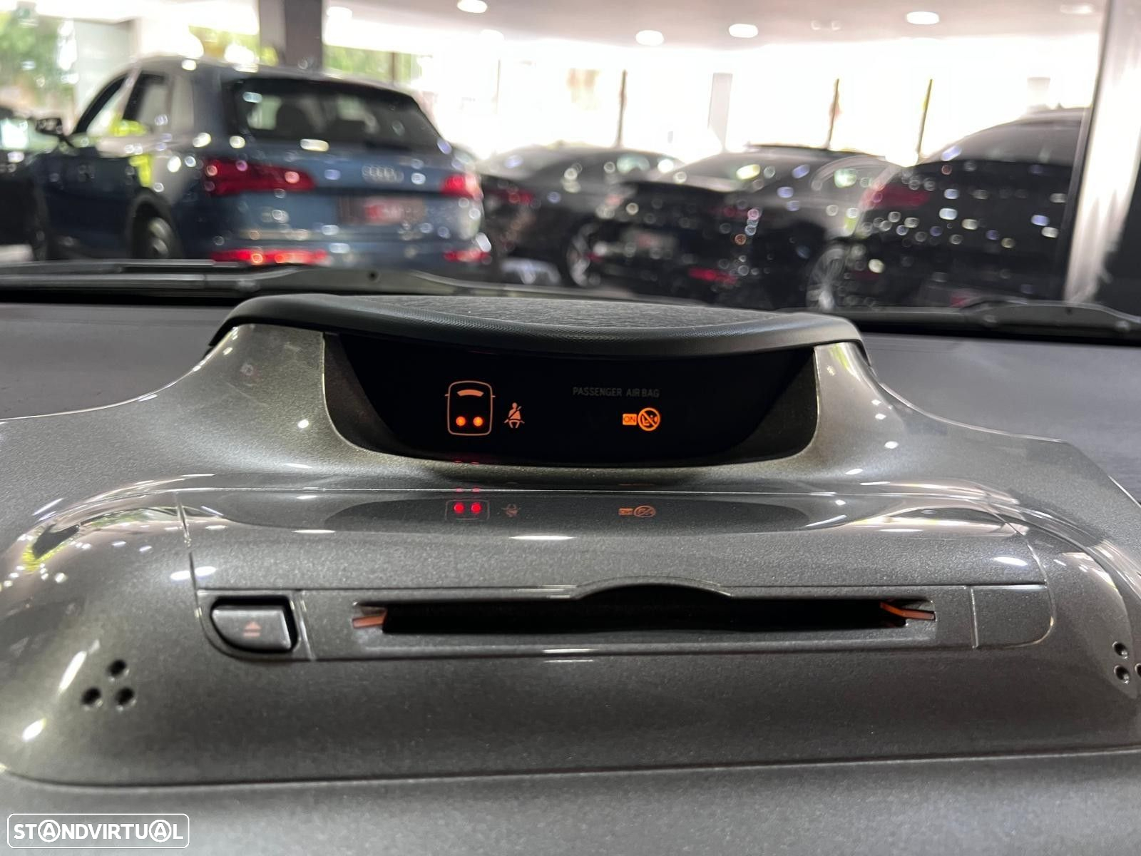 Toyota iQ 1.0 VVT-i - 13