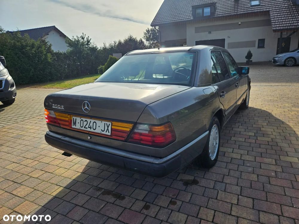 Mercedes-Benz W124 (1984-1993) - 5