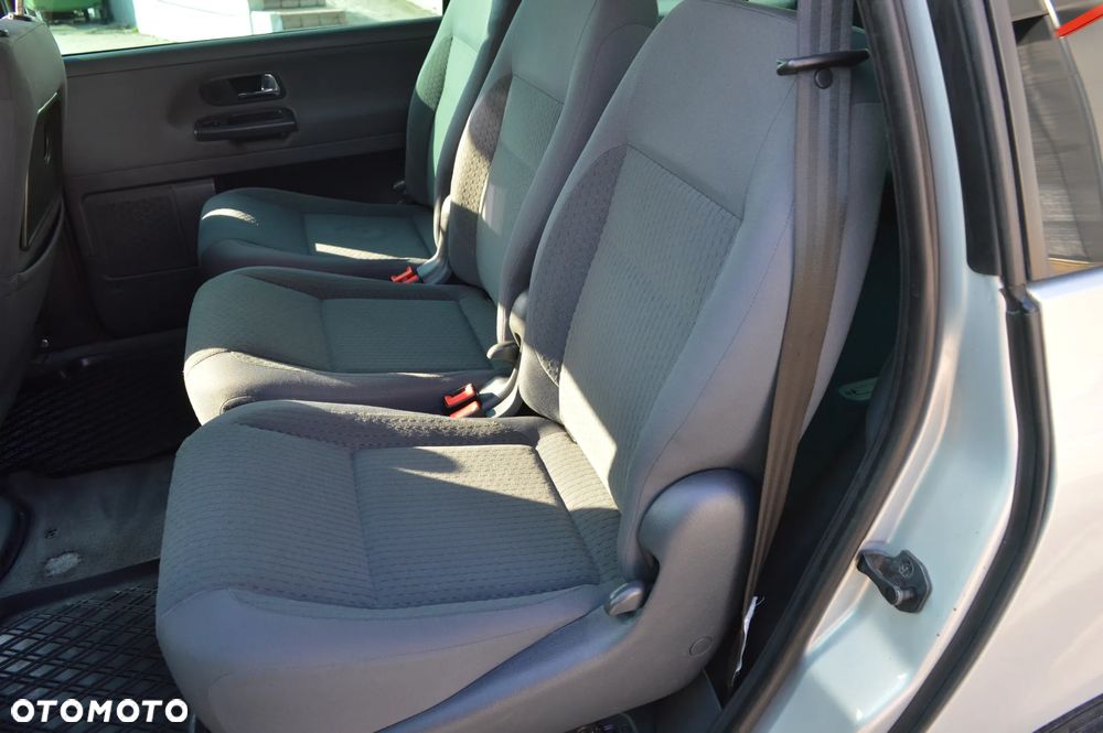 Volkswagen Sharan 2.0 TDI Highline - 13