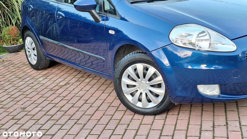 Fiat Grande Punto - 32