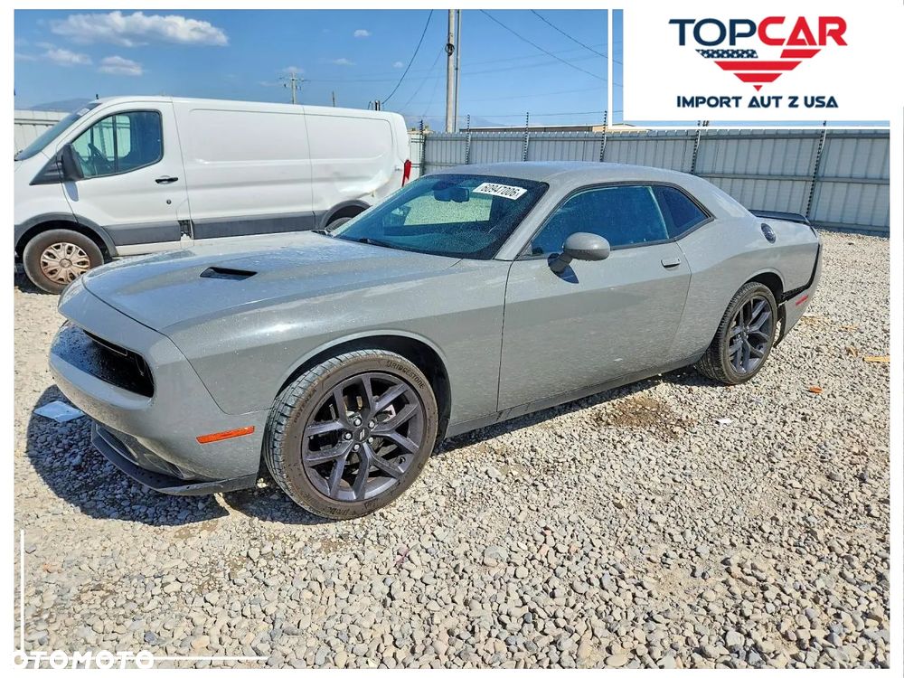 Dodge Challenger - 1