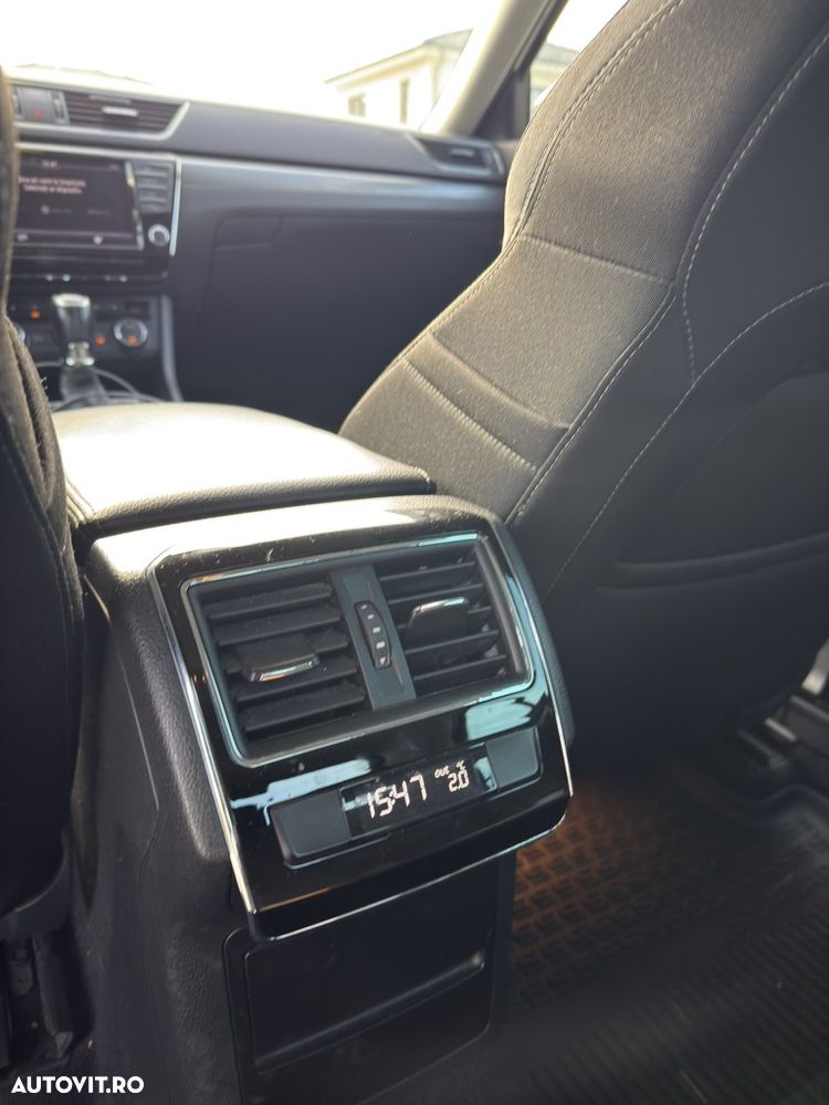 Skoda Superb 2.0 TDI DSG Style - 20