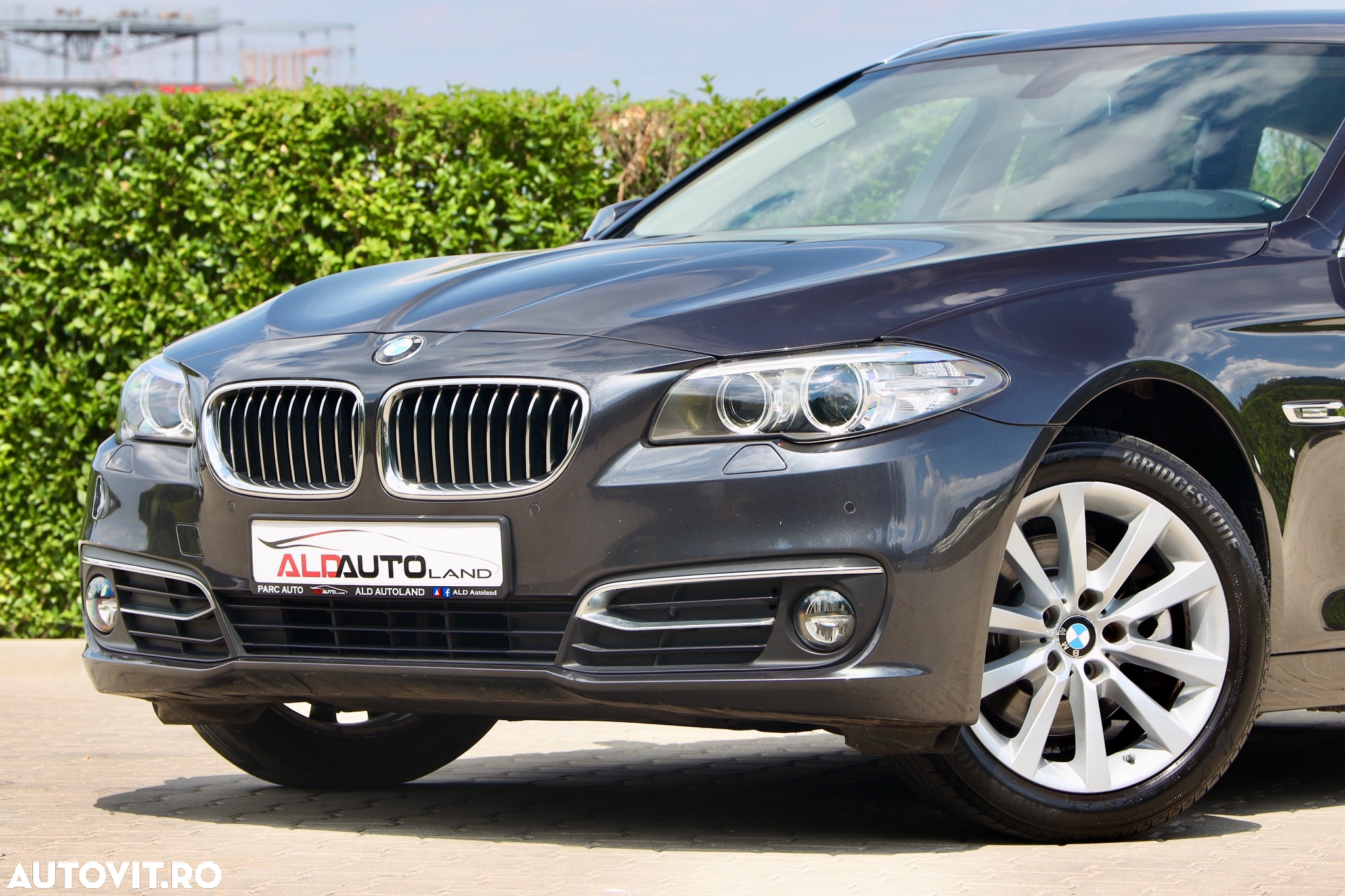 BMW Seria 5 520i Touring Aut. Luxury Line - 30