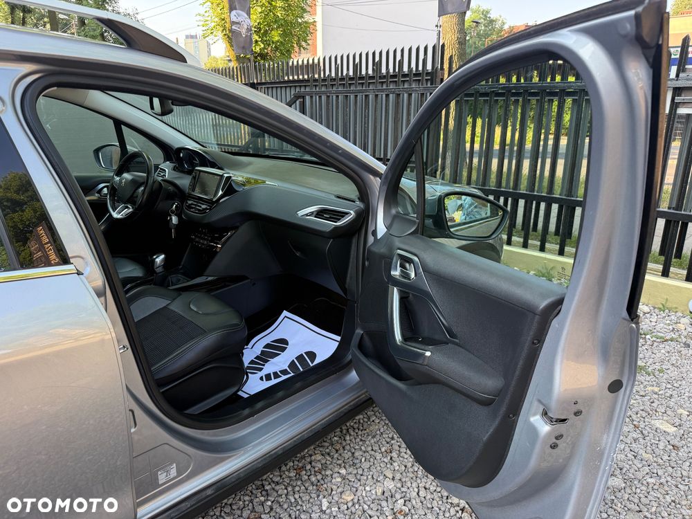 Peugeot 2008 1.2 Pure Tech GPF Crossway S&S - 34