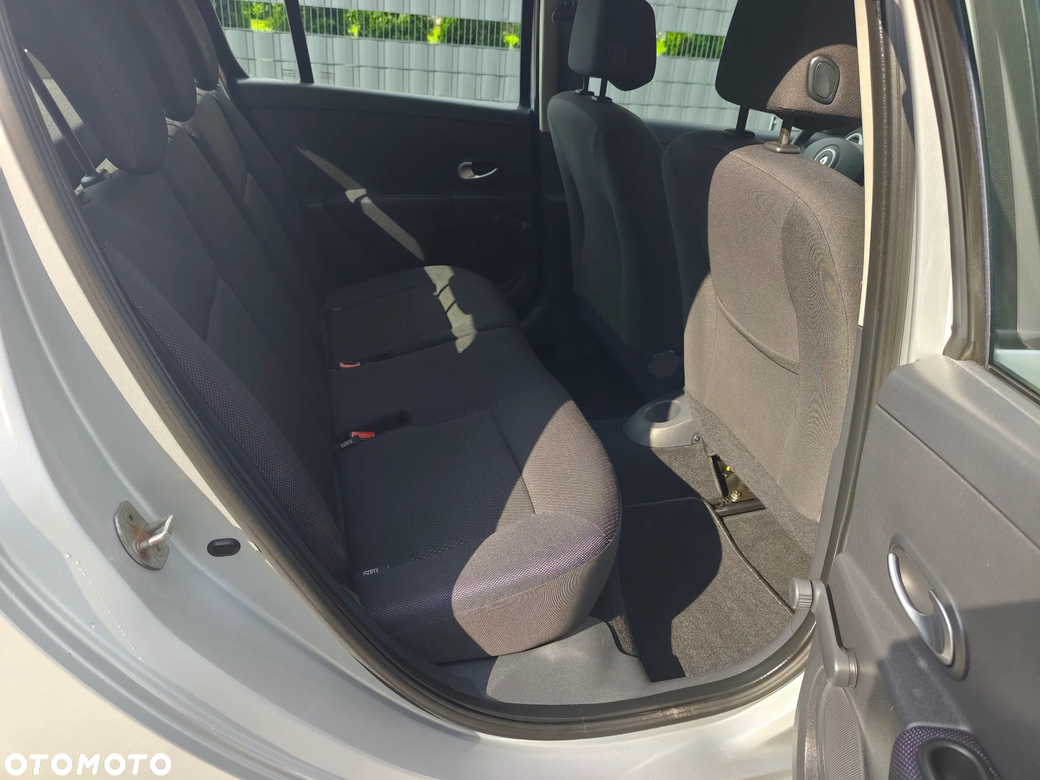 Renault Clio 1.2 16V 75 Dynamique - 12