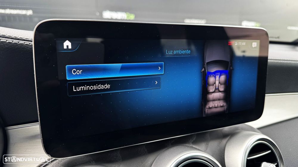 Mercedes-Benz GLC 300 de Coupe 4Matic 9G-TRONIC AMG Line Plus - 19