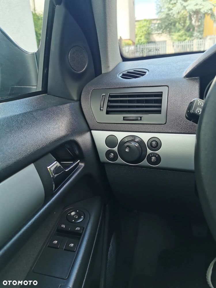 Opel Astra 1.4 Edition 111 Jahre - 15