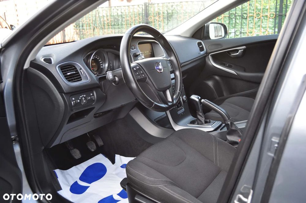 Volvo V40 - 11