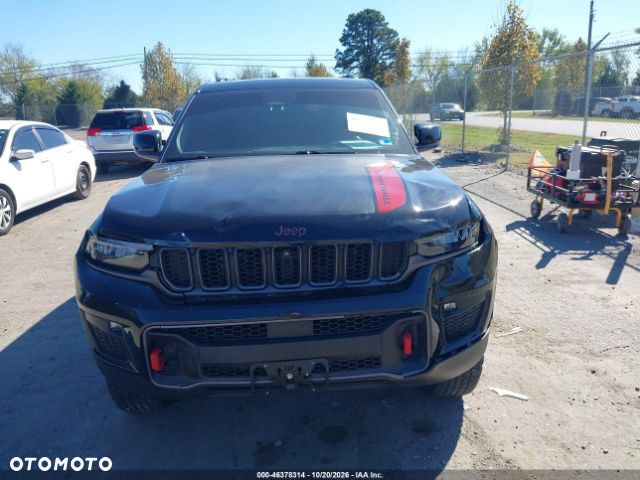 Jeep Grand Cherokee - 10