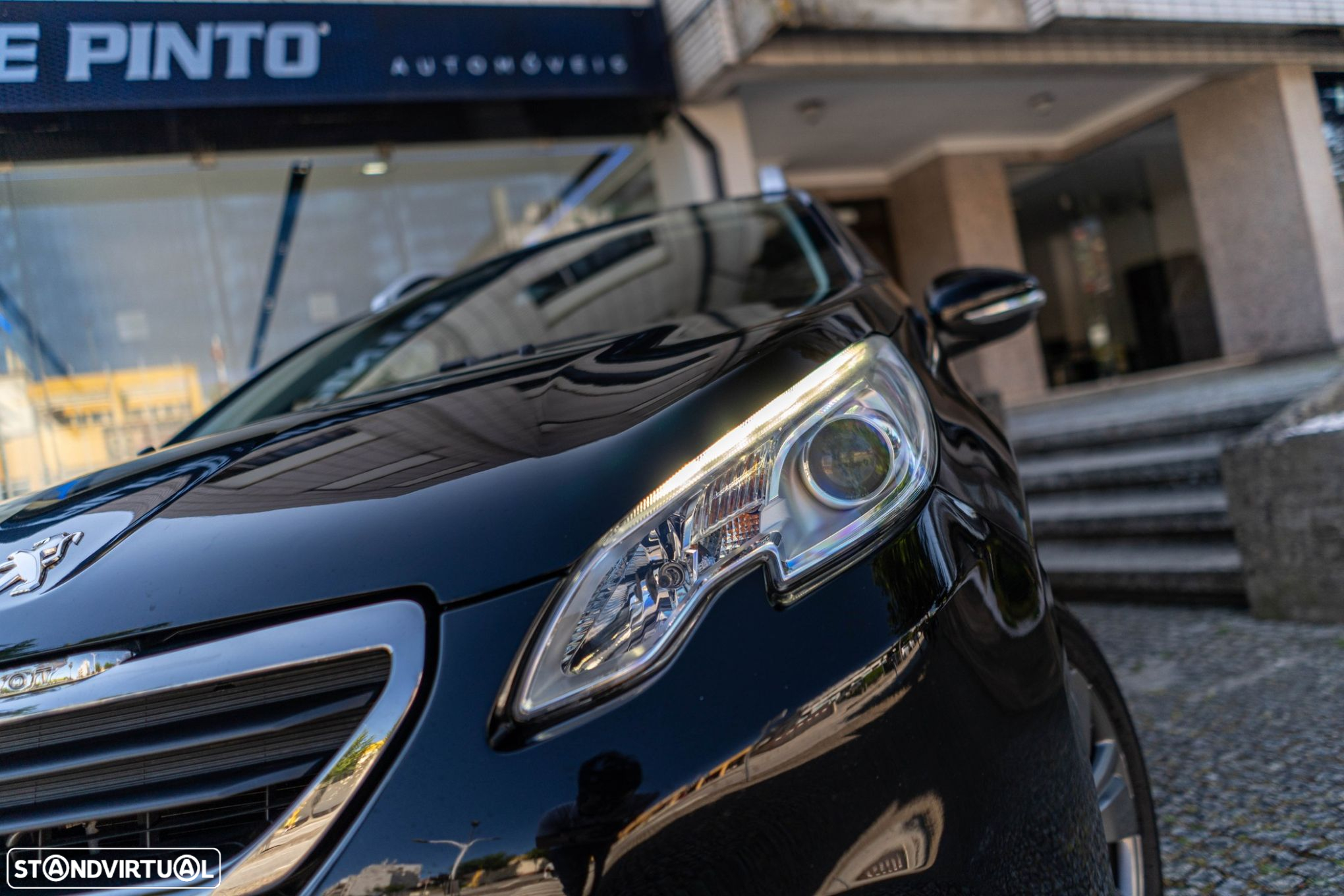 Peugeot 2008 1.2 PureTech Style - 34