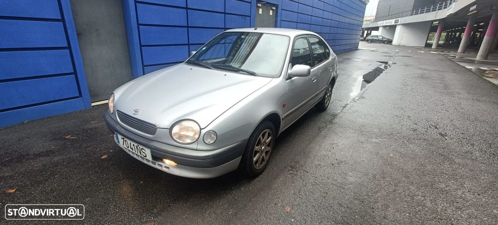 Toyota Corolla Liftback 1.3 Luna - 1