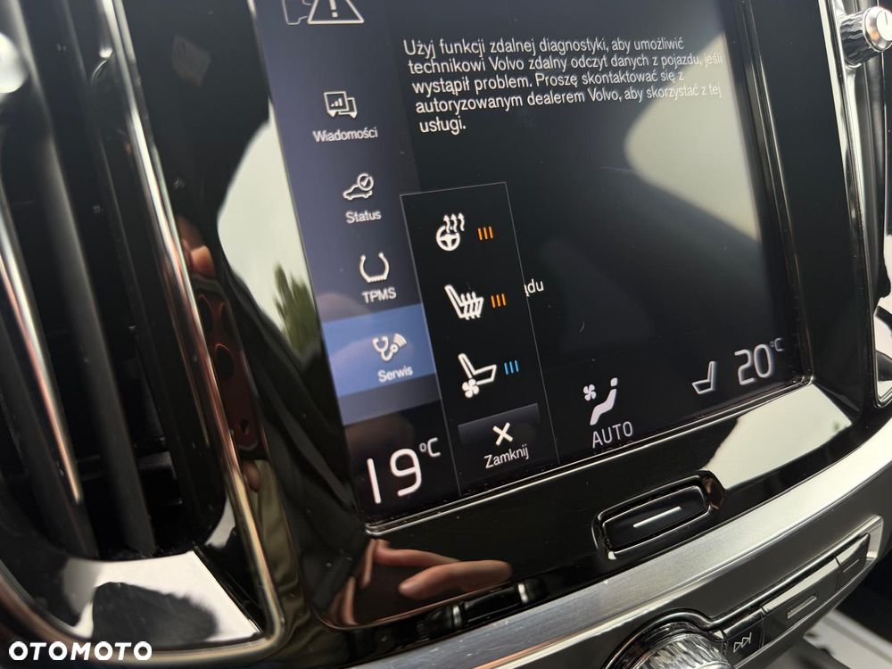 Volvo V60 D4 AWD Geartronic R-Design - 32