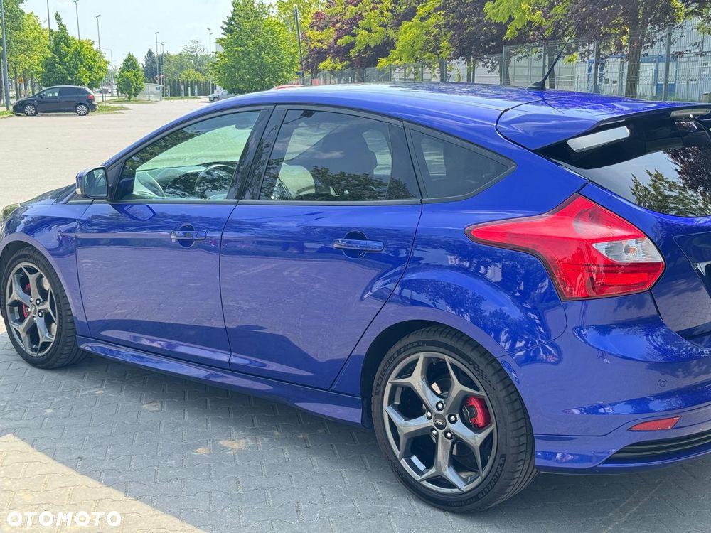 Ford Focus 2.0 EcoBoost ST - 2
