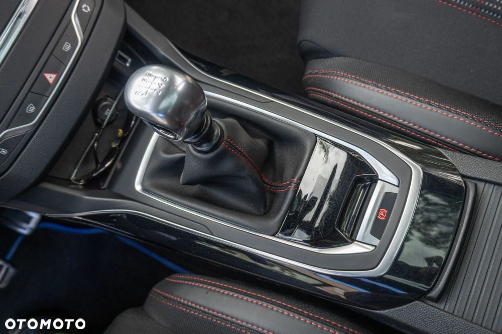 Peugeot 308 PureTech 130 GPF Stop & Start GT - 25