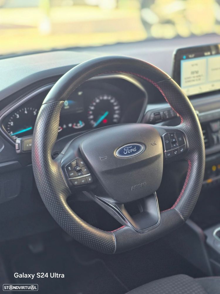 Ford Focus 1.0 EcoBoost ST-Line - 12