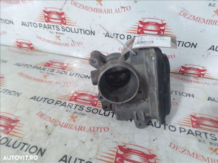clapeta acceleratie 1.2b renault clio an fabr. 2010 - 1