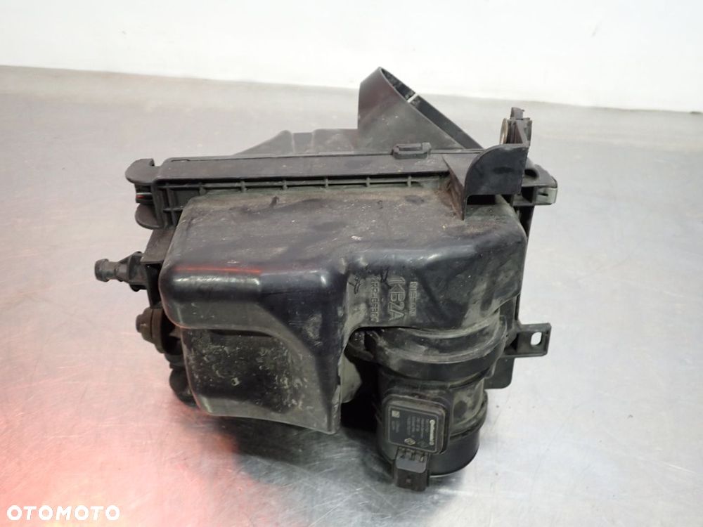 OBUDOWA FILTRA POWIETRZA NISSAN JUKE I  1KB2A   8200682558 - 4