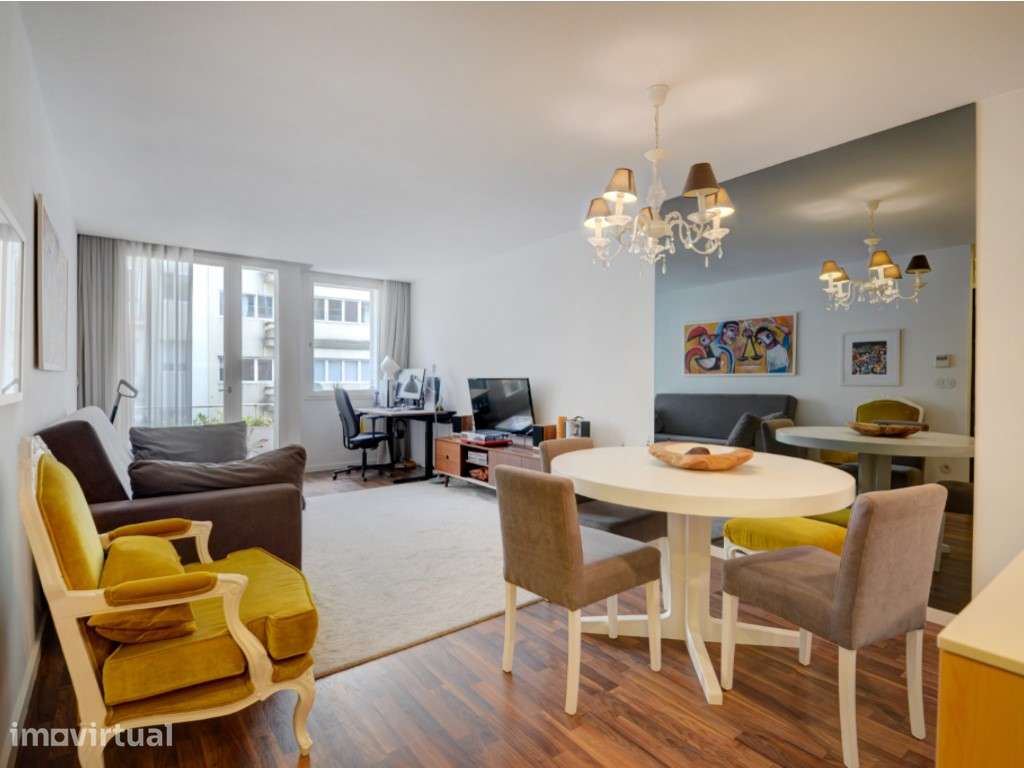Apartamento T1 com varanda no centro da cidade do Porto - Grande imagem: 2/23