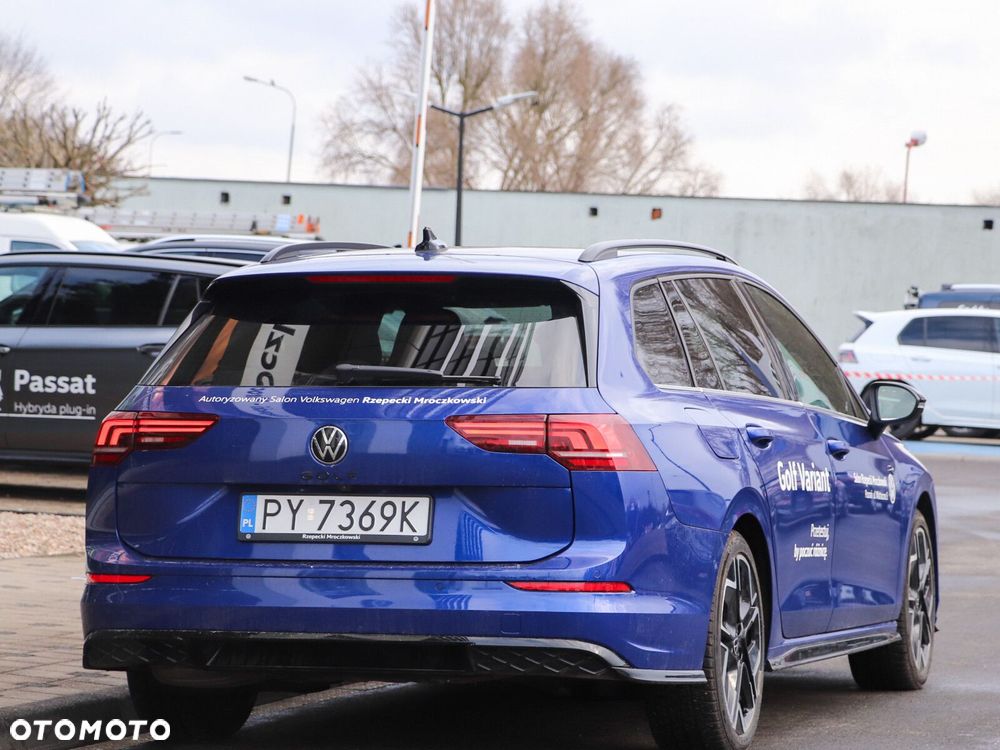 Volkswagen Golf - 6