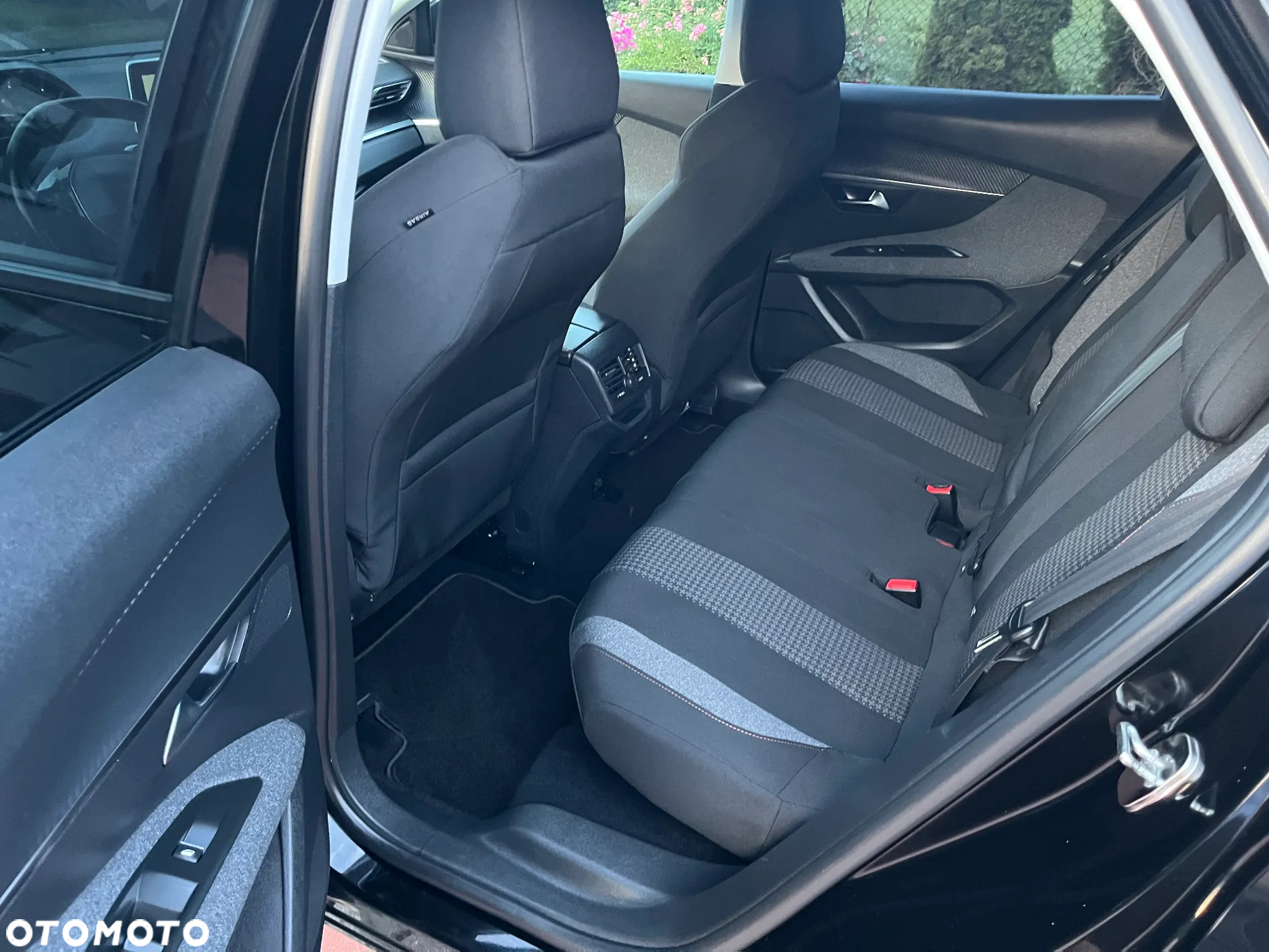 Peugeot 3008 1.5 BlueHDi GT S&S - 13