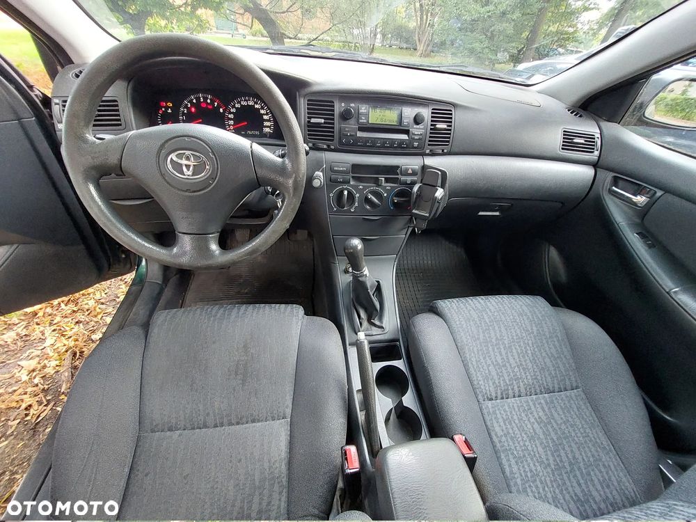 Toyota Corolla - 14