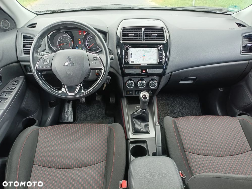 Mitsubishi ASX - 15