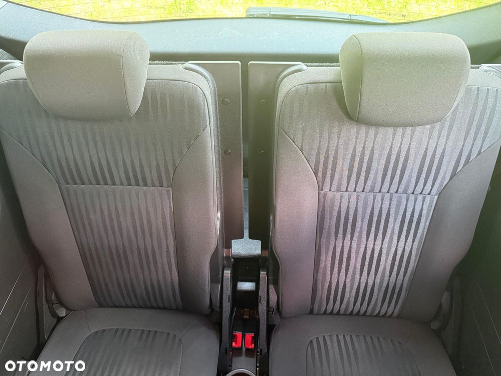 Opel Zafira - 16