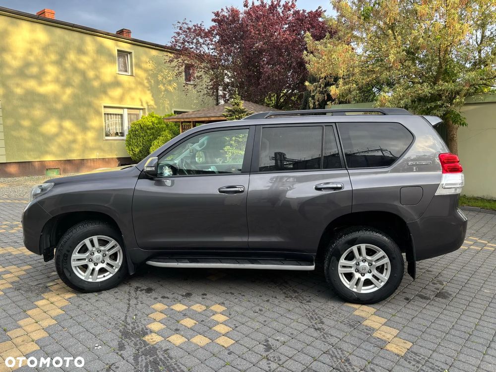 Toyota Land Cruiser - 5