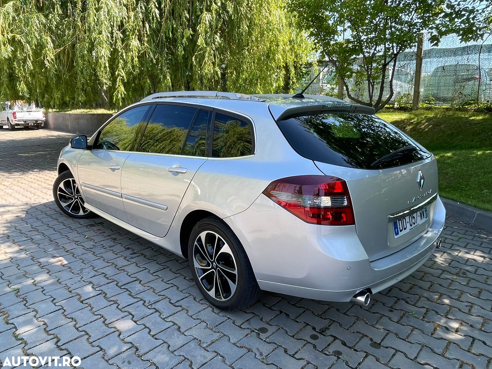 Renault Laguna - 8