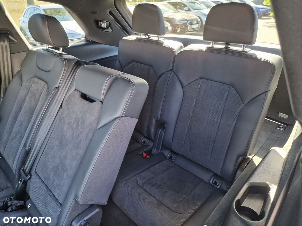 Audi Q7 - 13