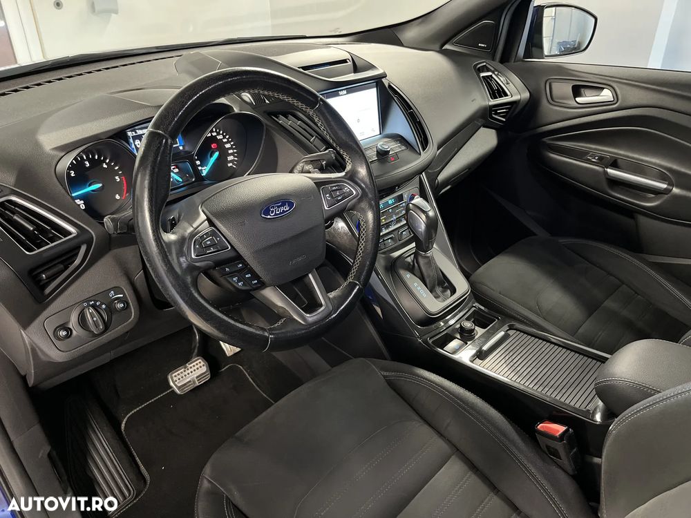 Ford Kuga 2.0 TDCi 4WD Powershift ST-Line - 10