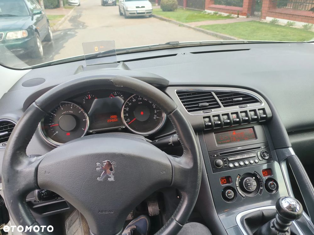 Peugeot 3008 1.6 Premium - 19