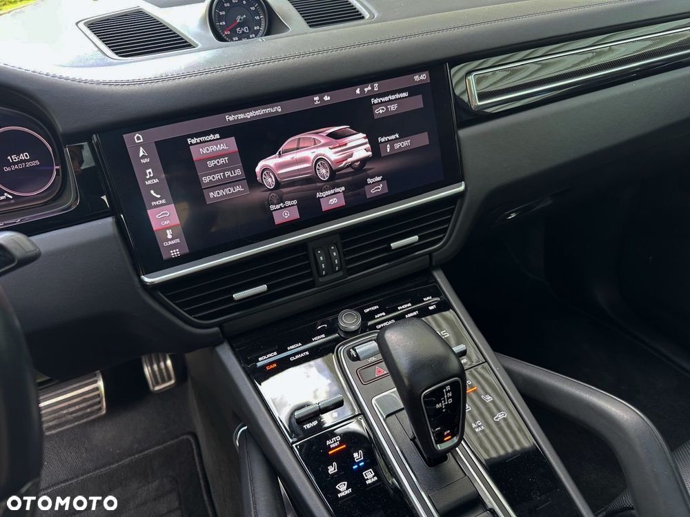 Porsche Cayenne - 12