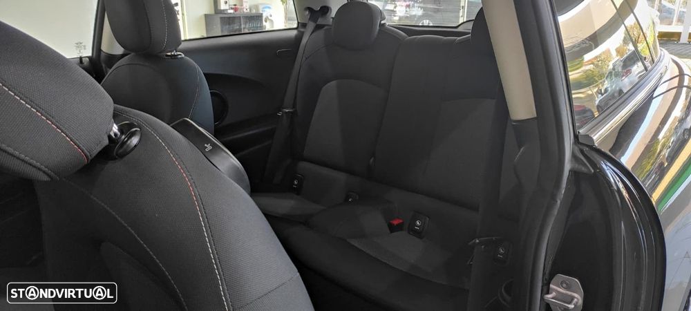 MINI 3 Portas One D - 6