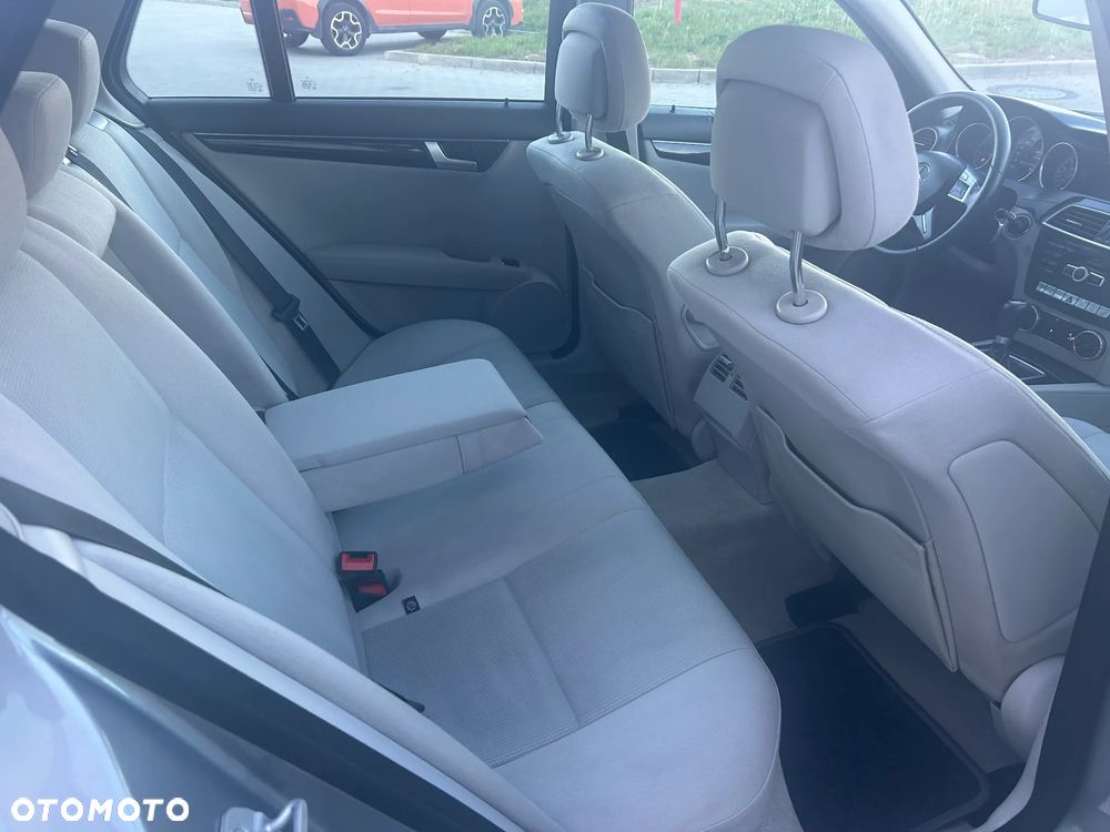 Mercedes-Benz Klasa C 200 (BlueEFFICIENCY) Elegance - 20