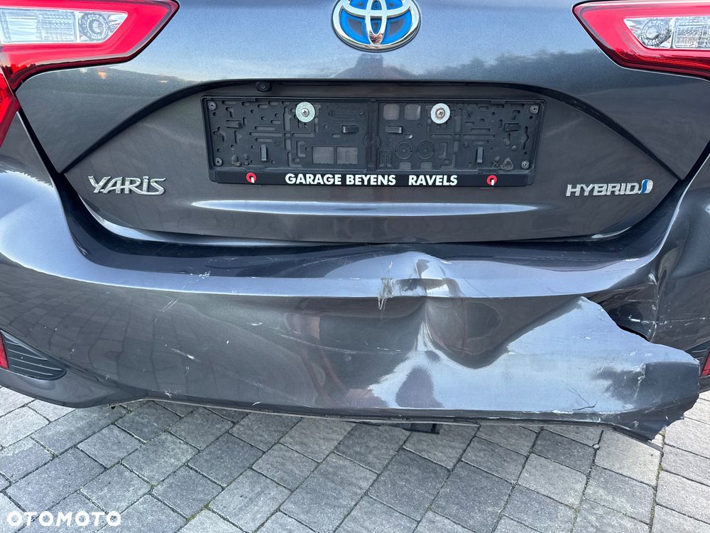 Toyota Yaris Hybrid 100 Premium - 7