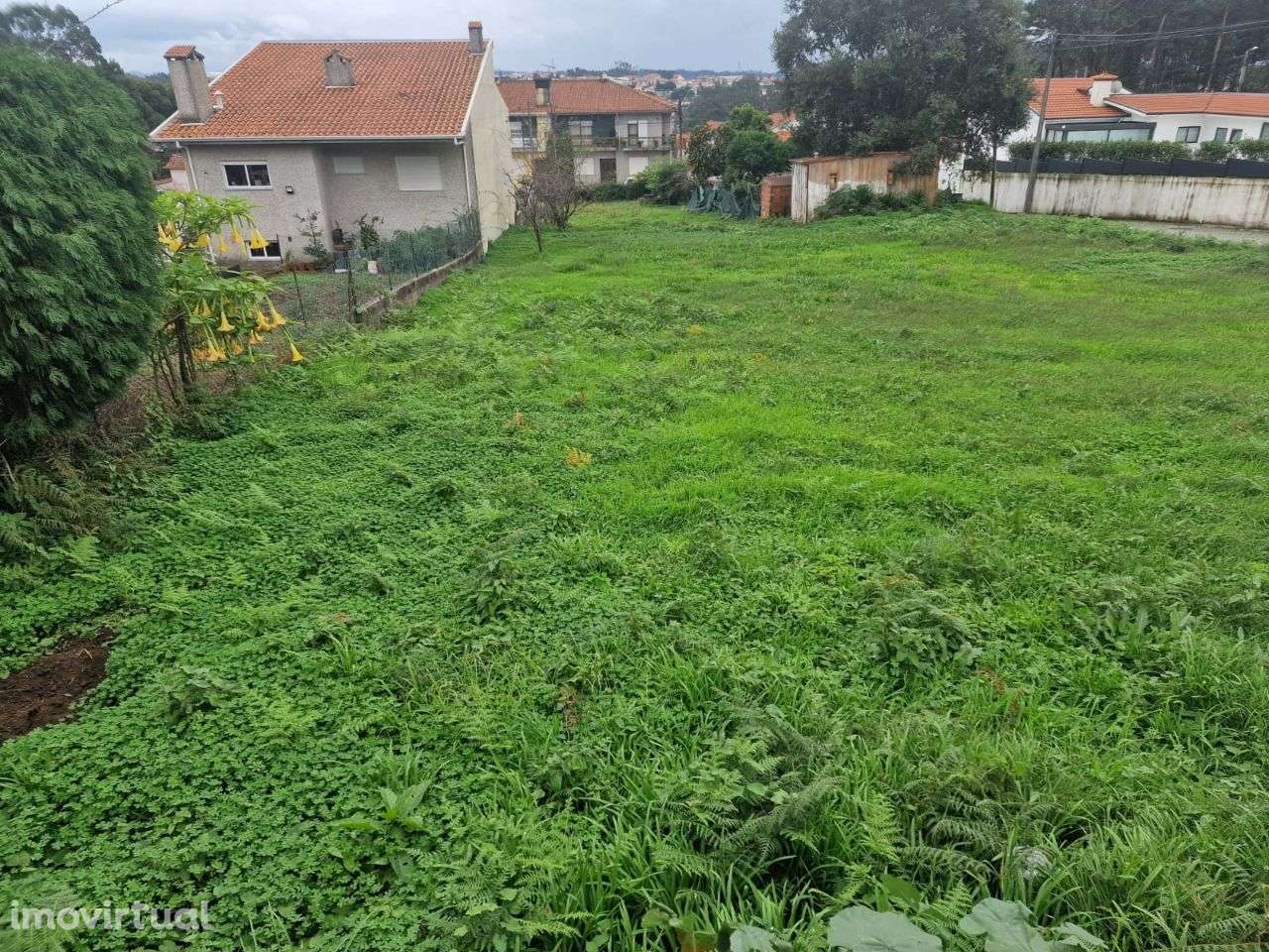 Fantastico Terreno Urbano com 820 m2 - Grande imagem: 3/8