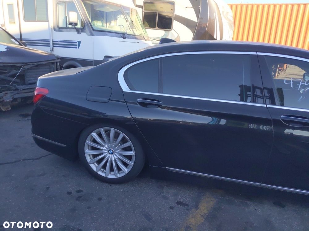 BMW Seria 7 740Li sport - 7