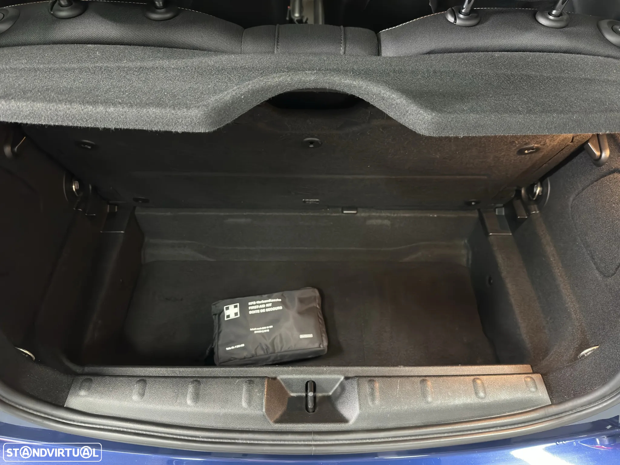 MINI 3 Portas One D - 44