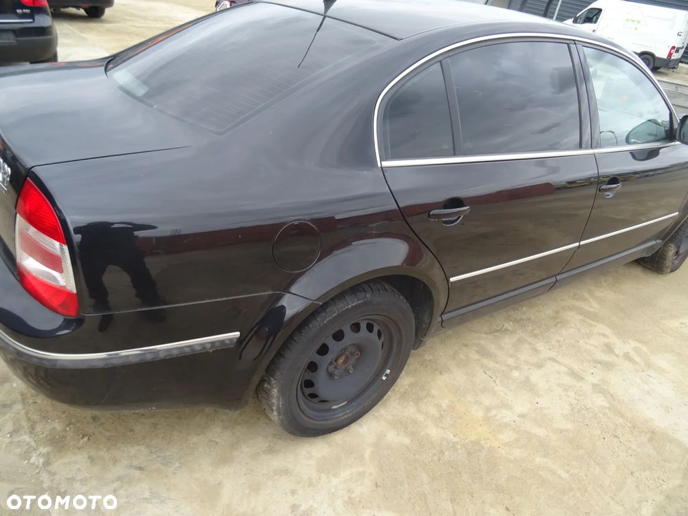 skoda superb 2007 lakier(9910) na czesci  maska zderzak błotnik klapa drzwi - 11