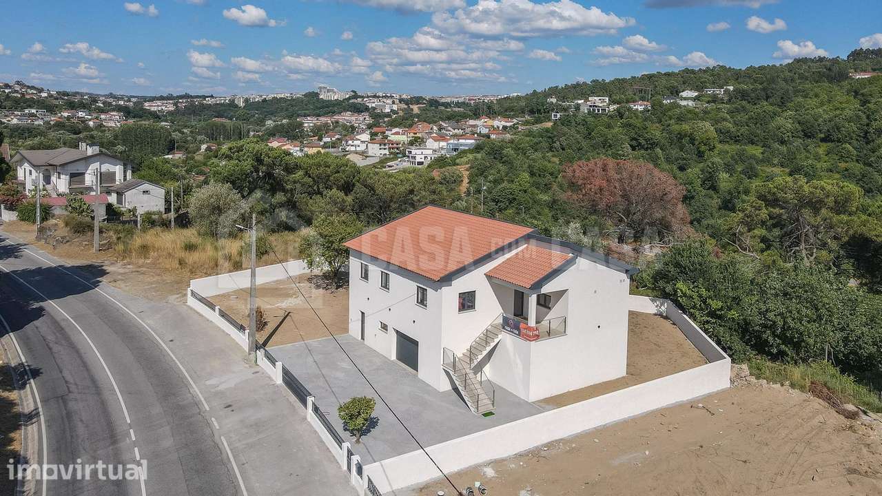 Moradia Isolada V4 em Orgens