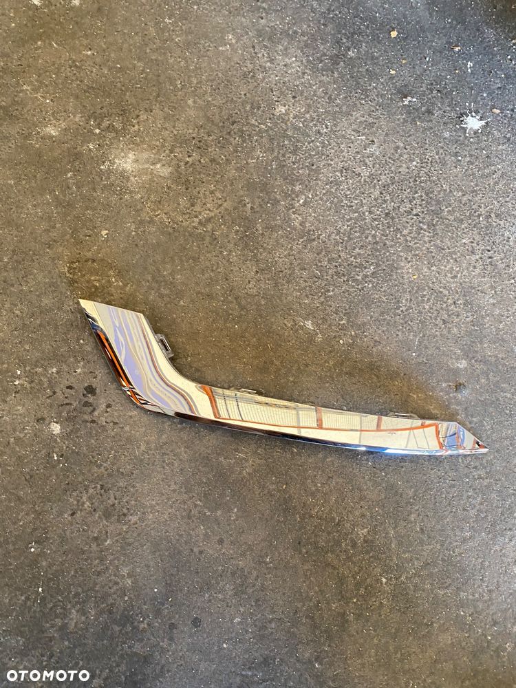 RENAULT CAPTUR 2 II NAKŁADKA LISTWA CHROM CHROMOWA PRAWA TYLNA TYLNIA TYŁ  Chrom ZDERZAKA TYLNEGO TYŁ prawy 850C43520R - 1