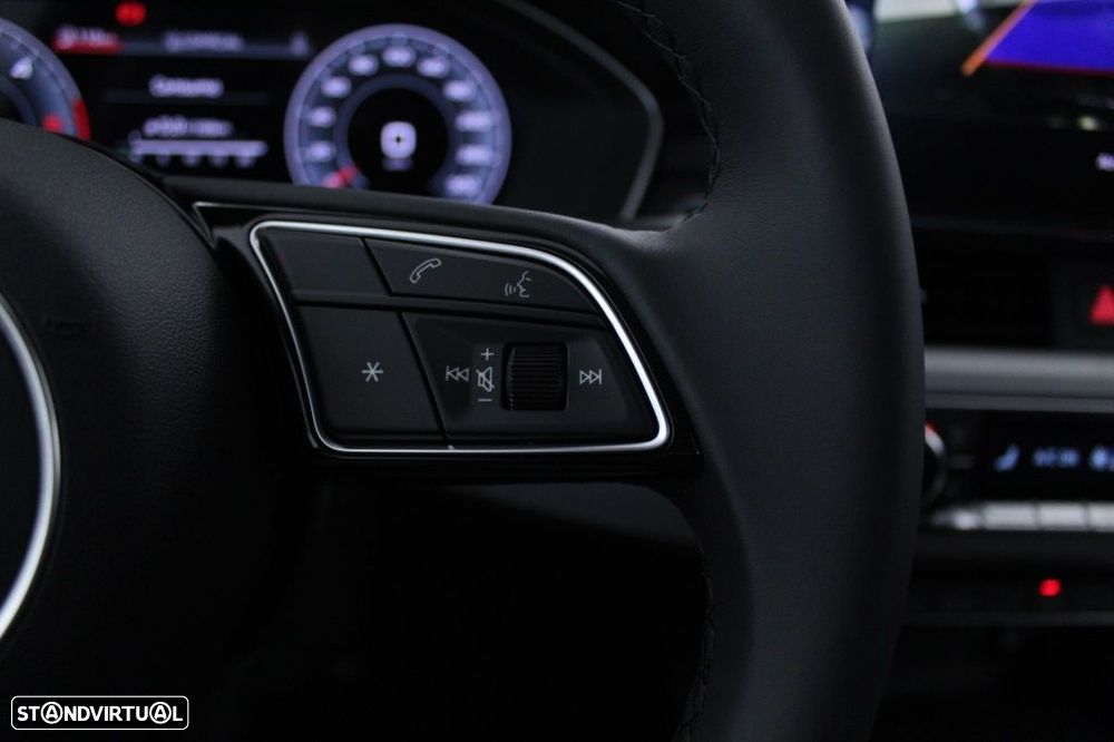 Audi A4 Avant 35 TDI S line S tronic - 23