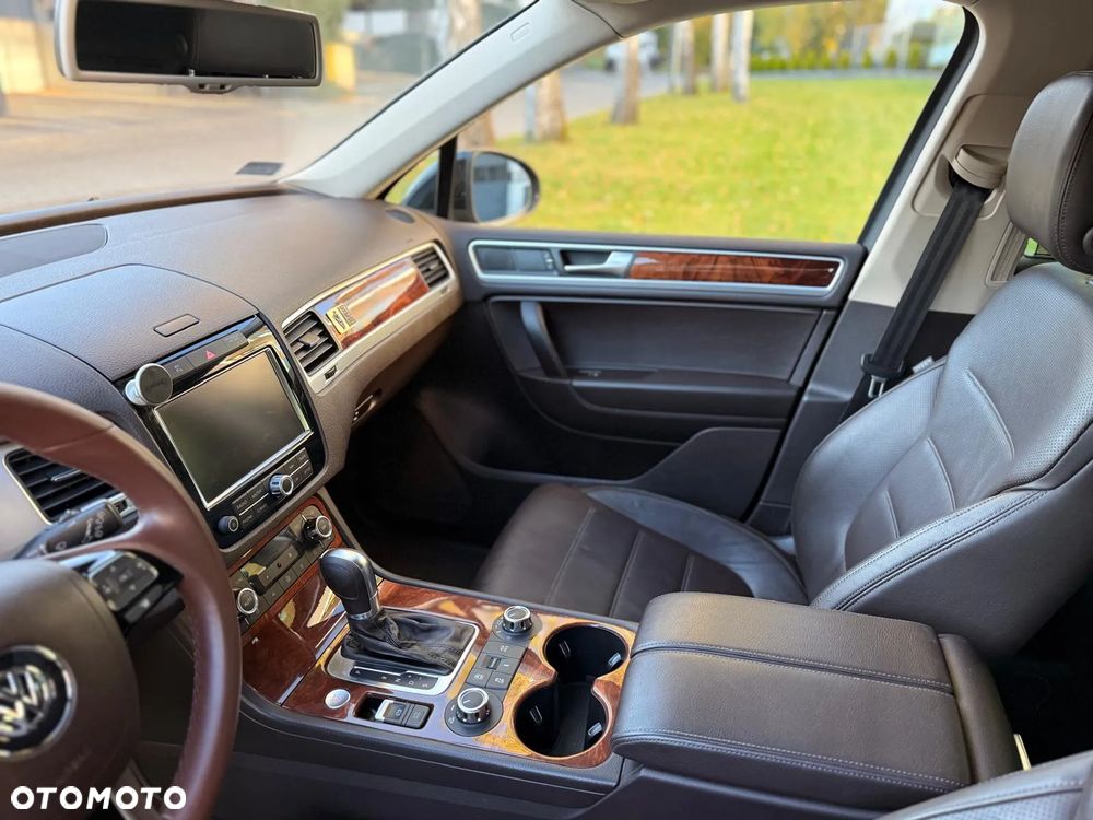 Volkswagen Touareg 3.0 V6 TDI 4XMot BMT - 11