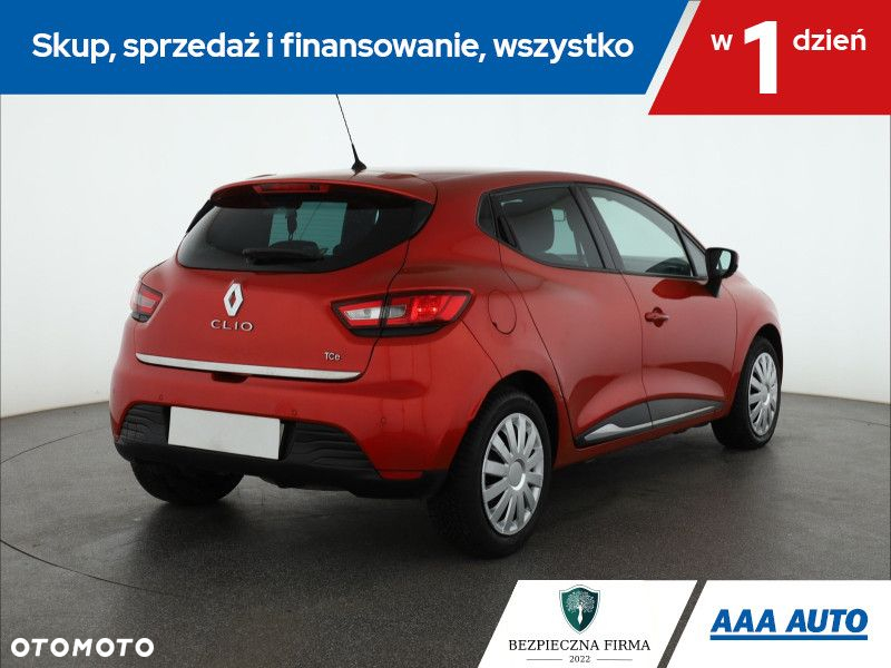 Renault Clio - 6
