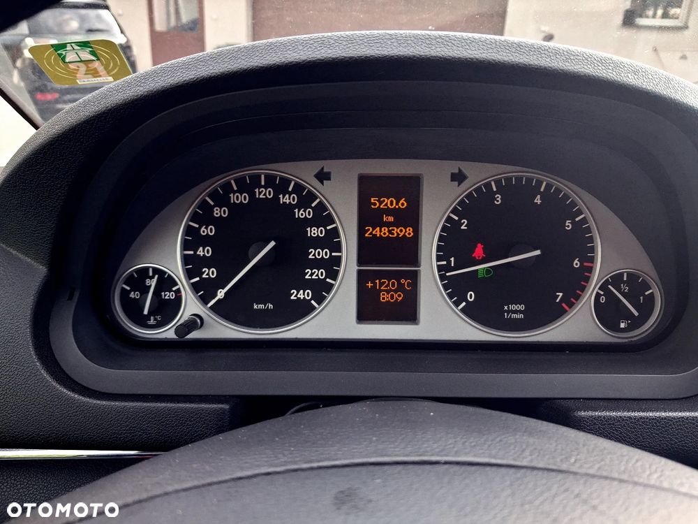 Mercedes-Benz Klasa B 160 BlueEFFICIENCY SPORT EDITION - 27