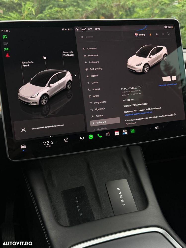 Tesla Model Y - 28